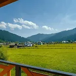 на ґанку * Verkhovyna